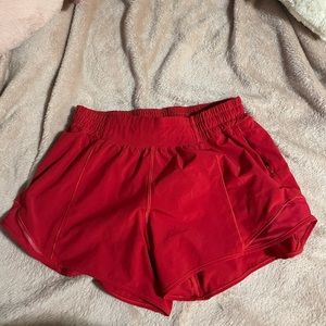 lululemon hotty hot red shorts